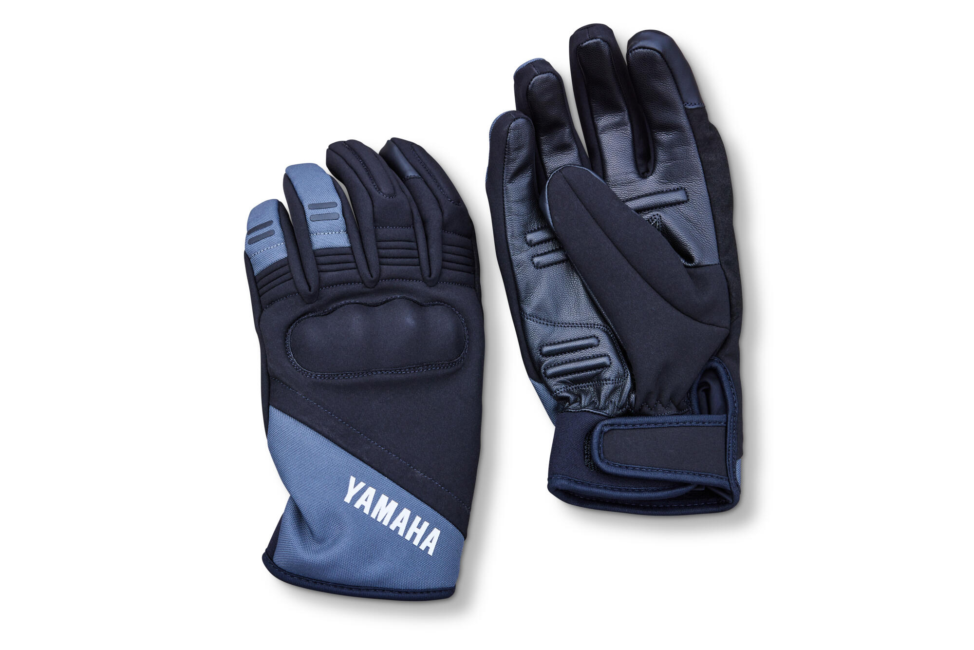 A24-SC111-B4-0L-24-scooter-winter-glove-men-Romania-Studio-002