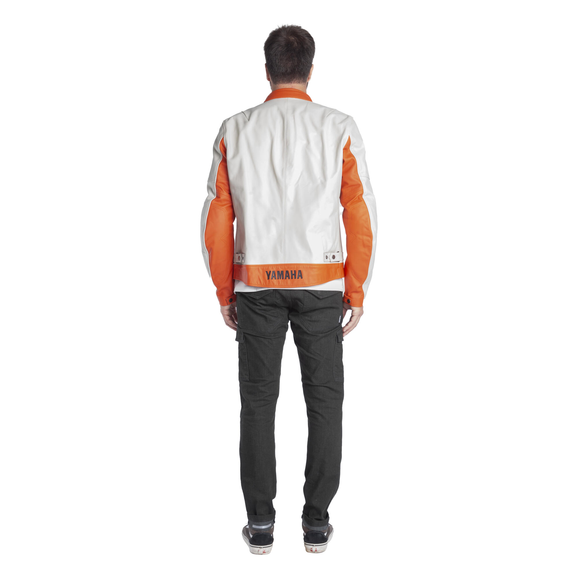 A24-PP102-B1-0L-24-riding-pant-cargo-men-Studio-004