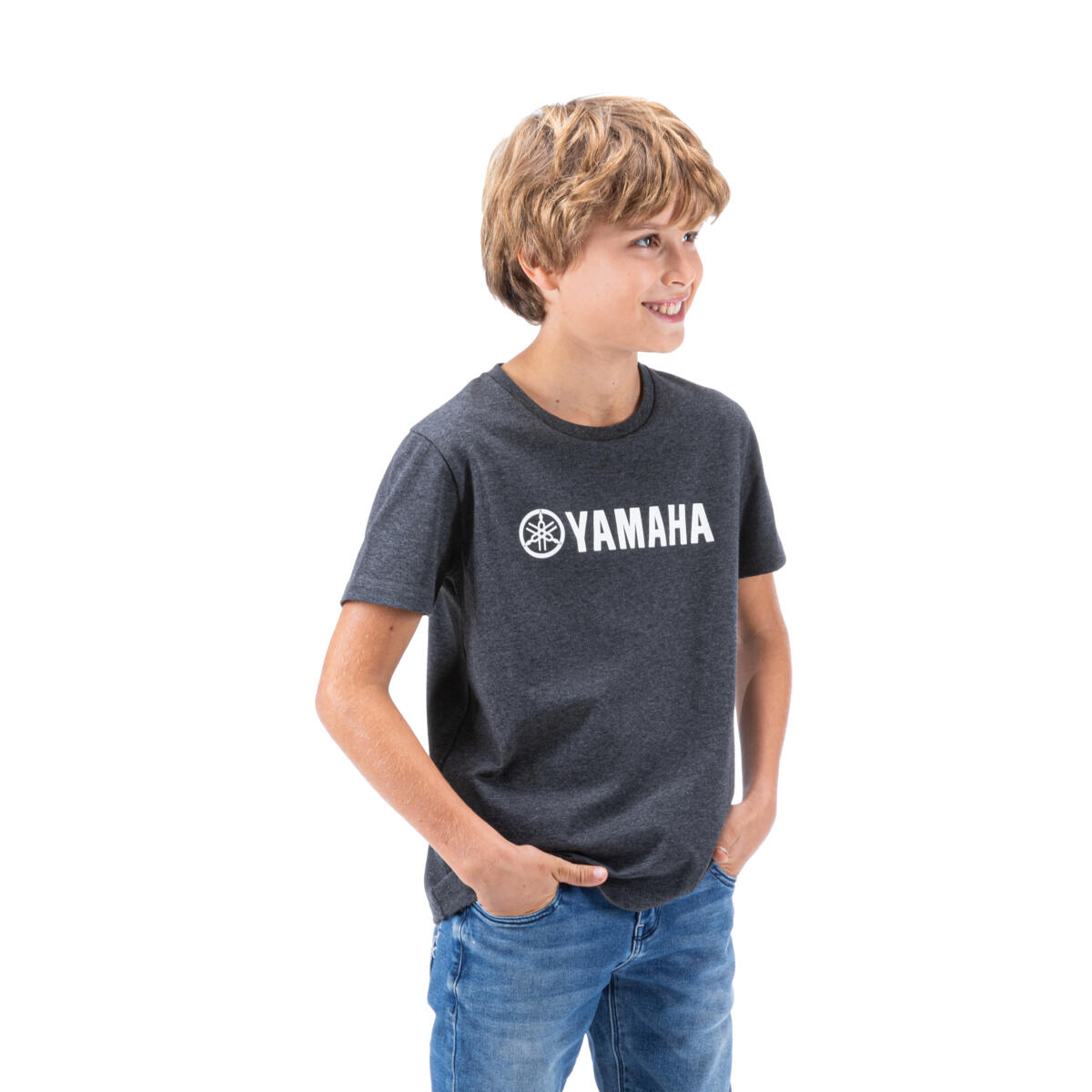 B23-RV310-F0-08-23-Revs-kids-T-shirt-Nigel-EU-Studio-005_Tablet