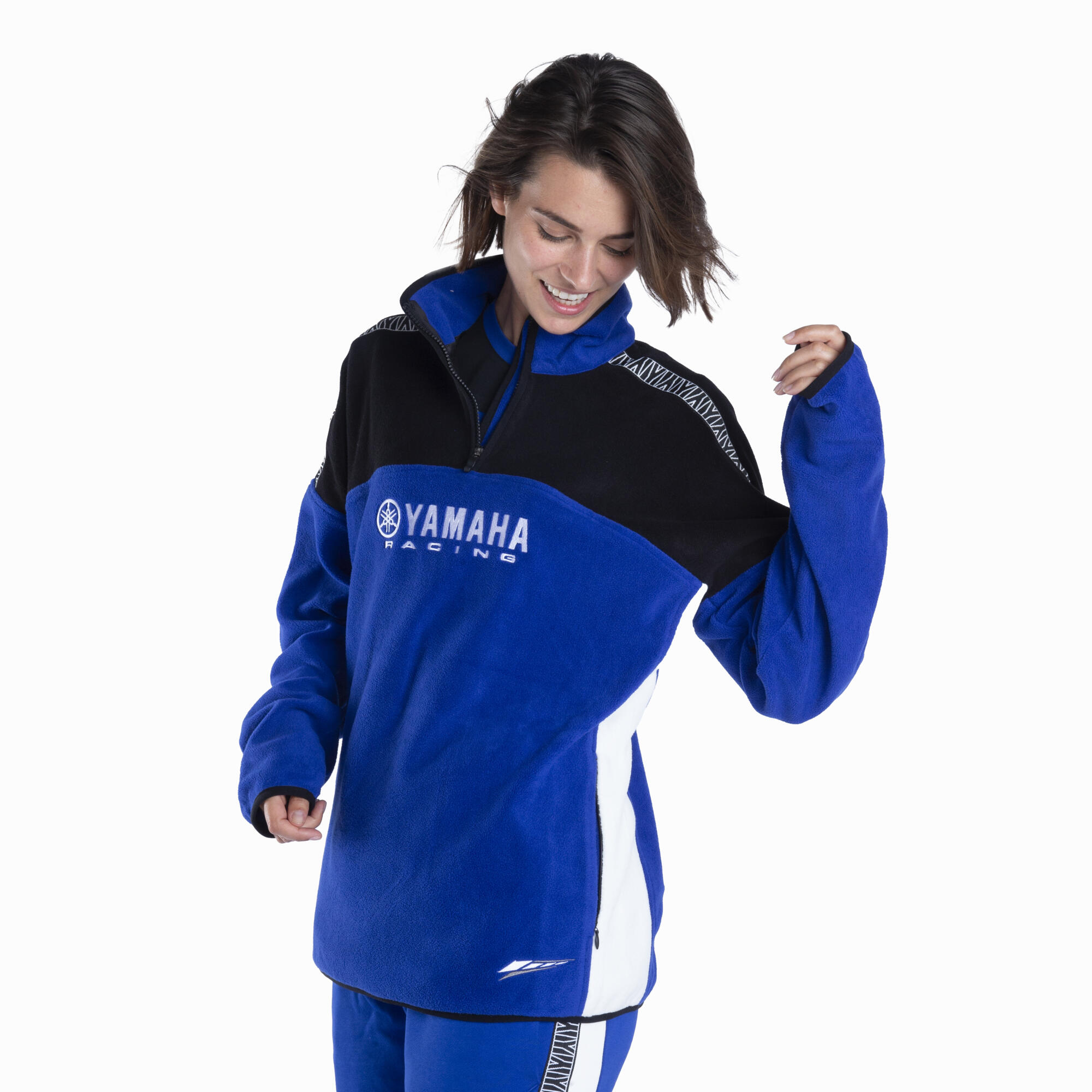 B24-FJ121-E2-0M-24-PB-street-fleece-unisex-Kaluga-Studio-006