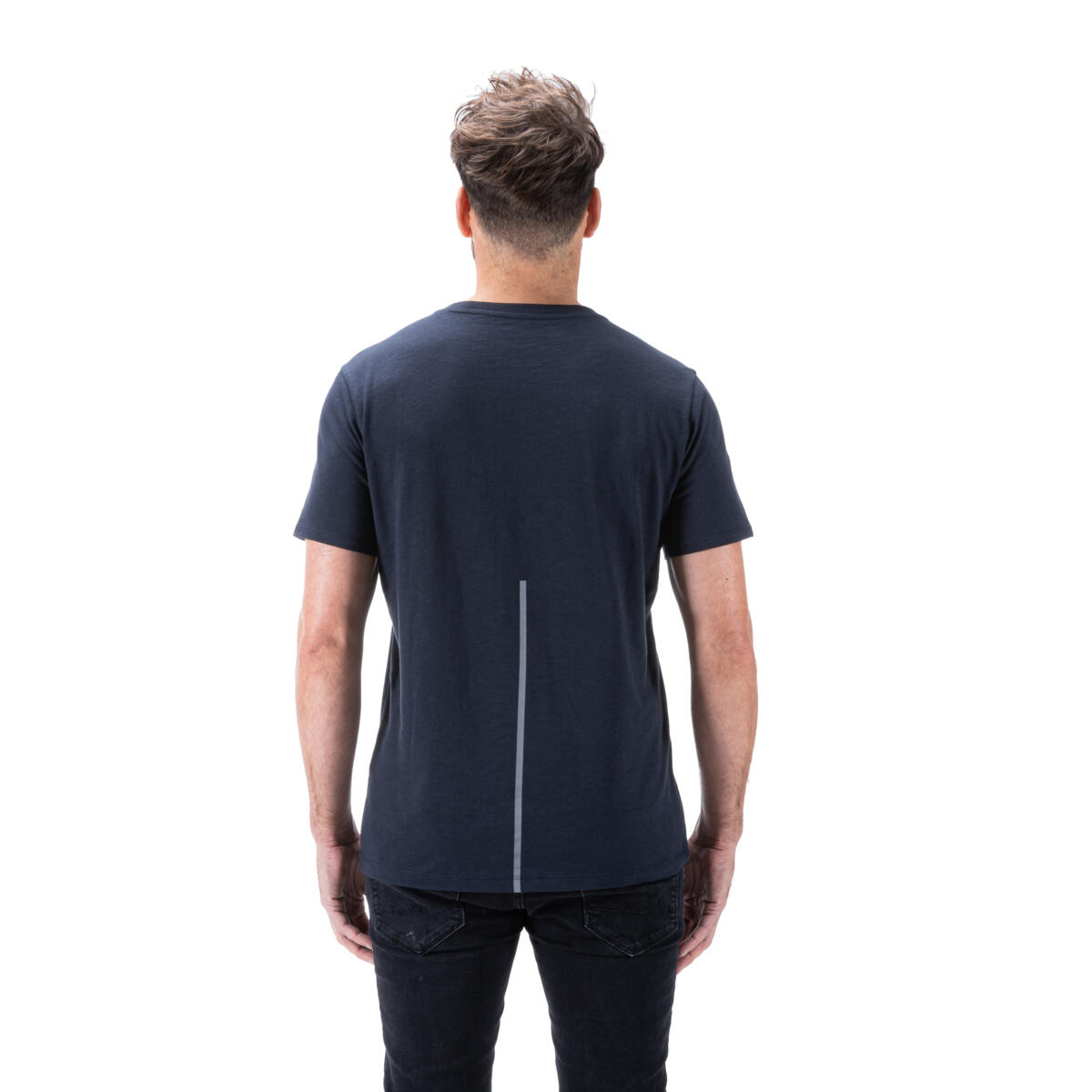 B23-SC109-F3-0L-23-Scooter-TMax-T-shirt-SS-Marne-EU-Studio-004_Tablet
