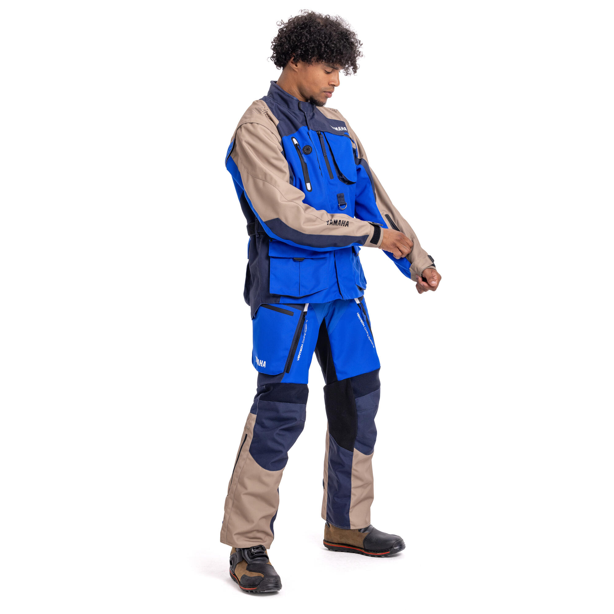 A25-ATVJ1-E0-0L-25-ATV-Enduro-jacket-men-Studio-002