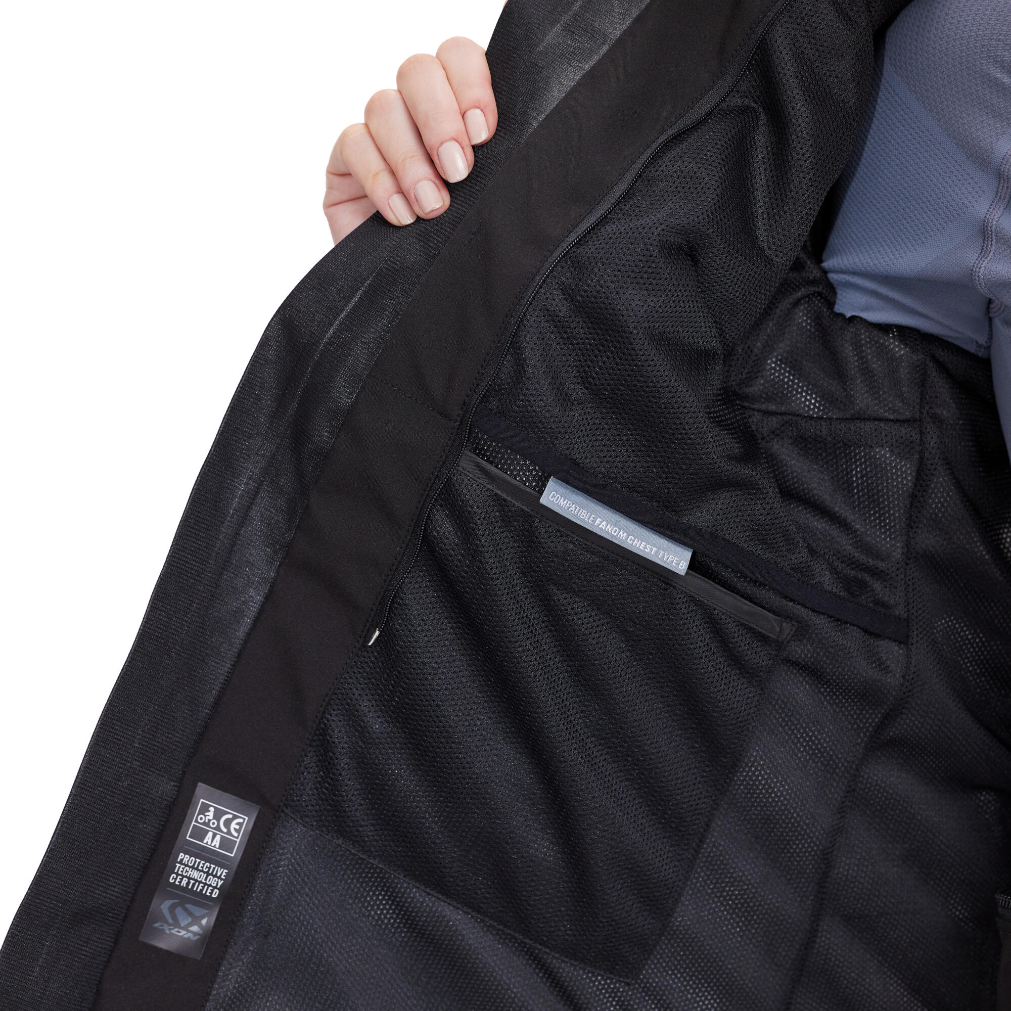 A25-STJ02-F2-0M-25-sport-tour-jacket-women-Studio-015