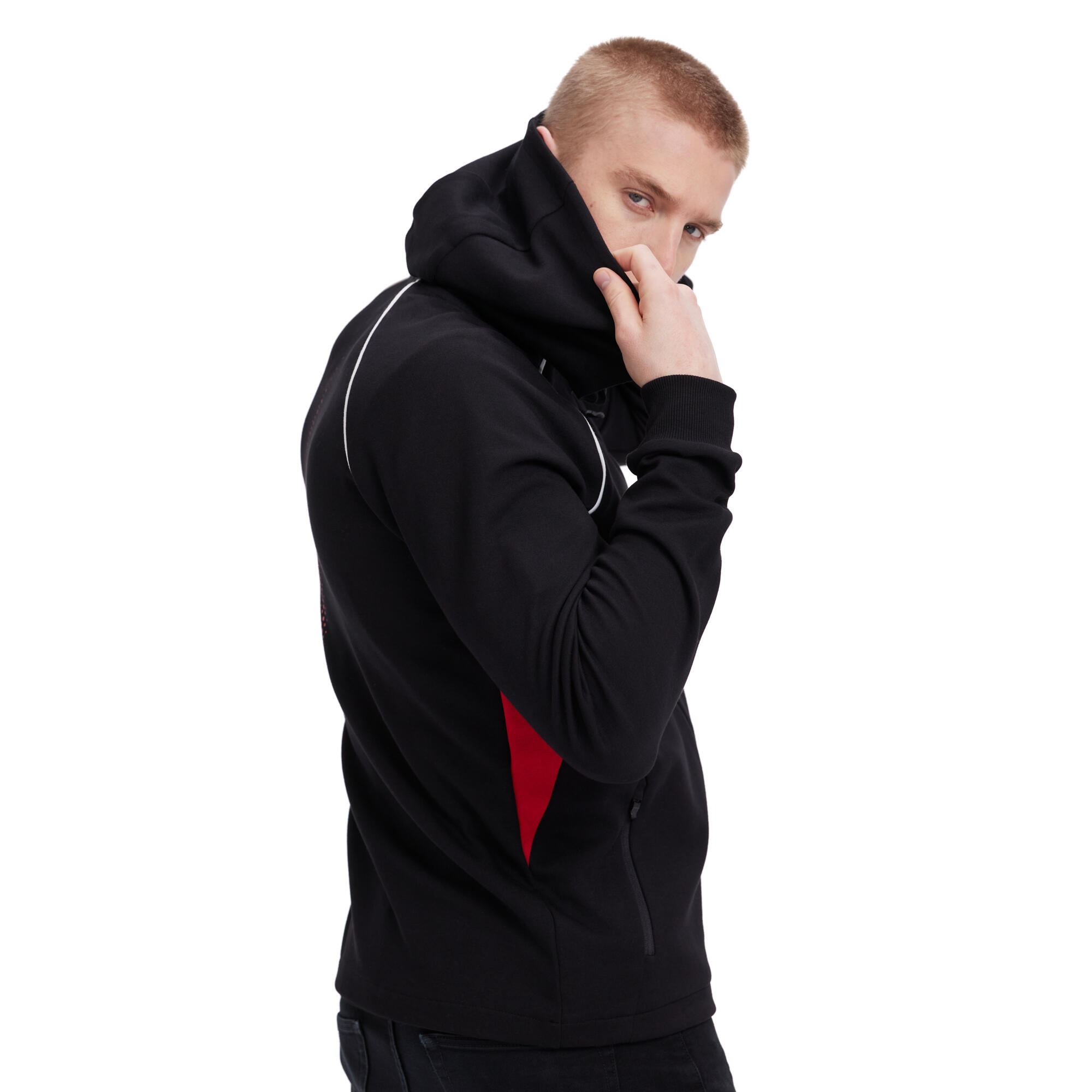 B25-RV110-B7-0L-Revs-pulse-sweater-men-Studio-007