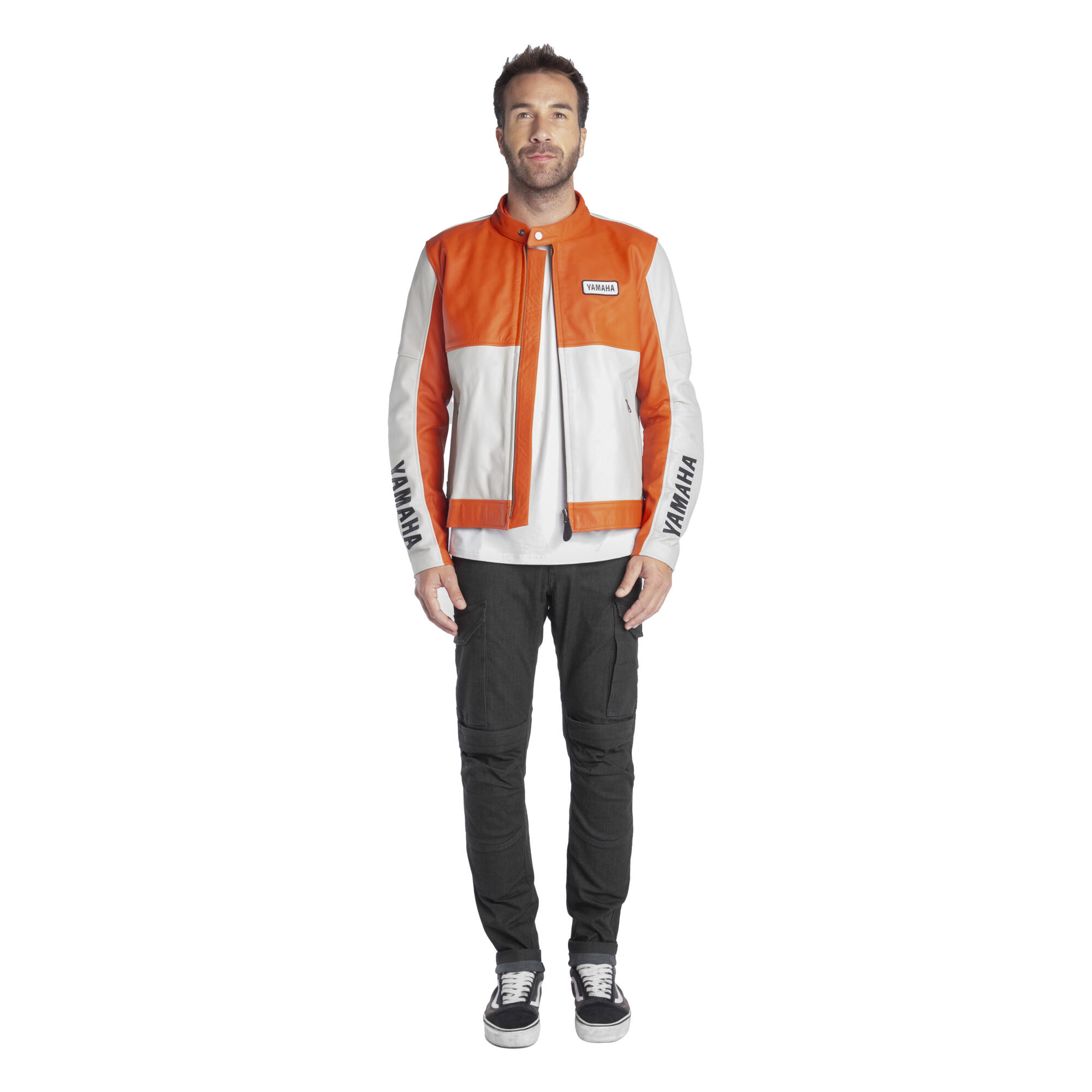 A24-PP102-B1-0L-24-riding-pant-cargo-men-Studio-001