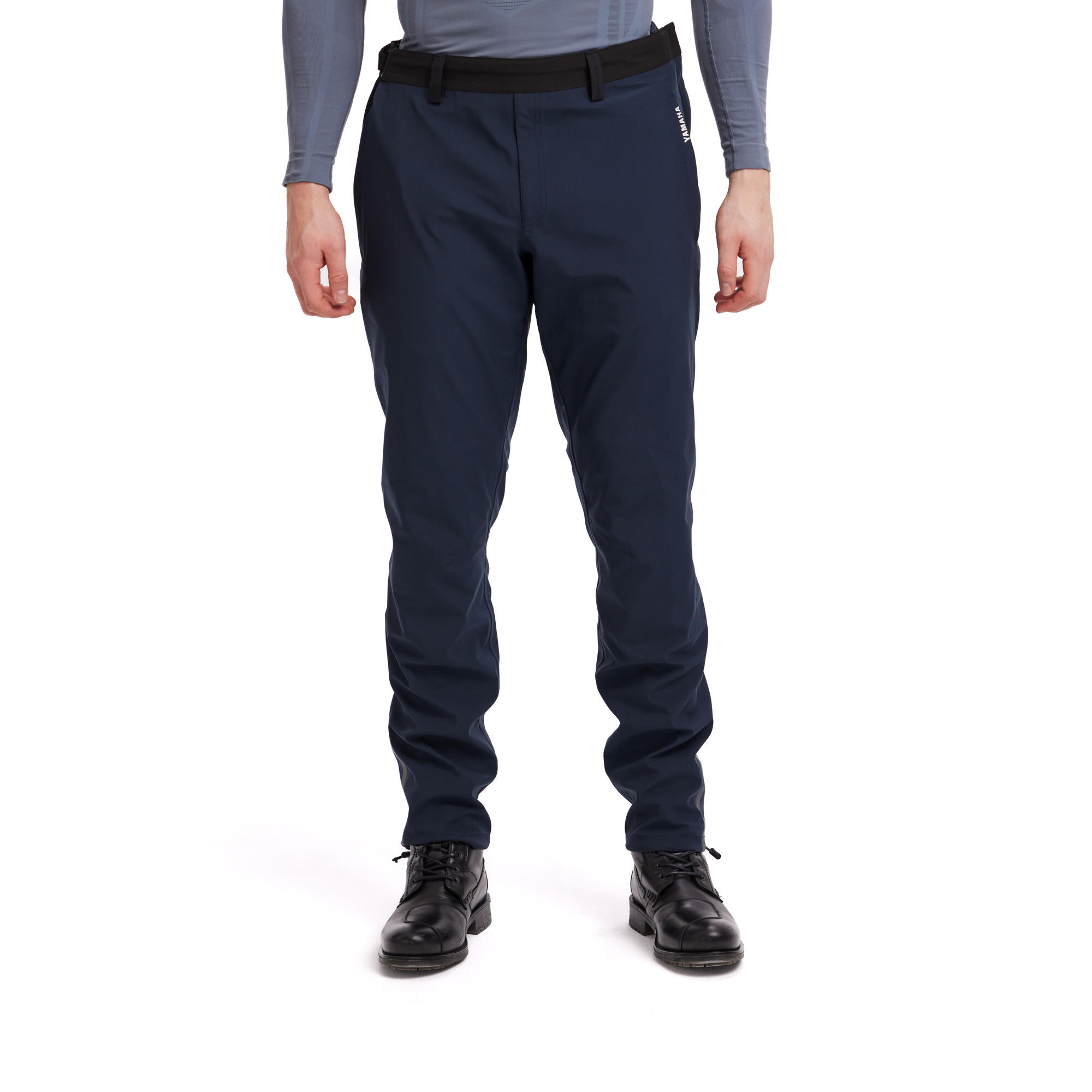 A25-SCP01-E4-0L-Scooter-overpant-men-Studio-001