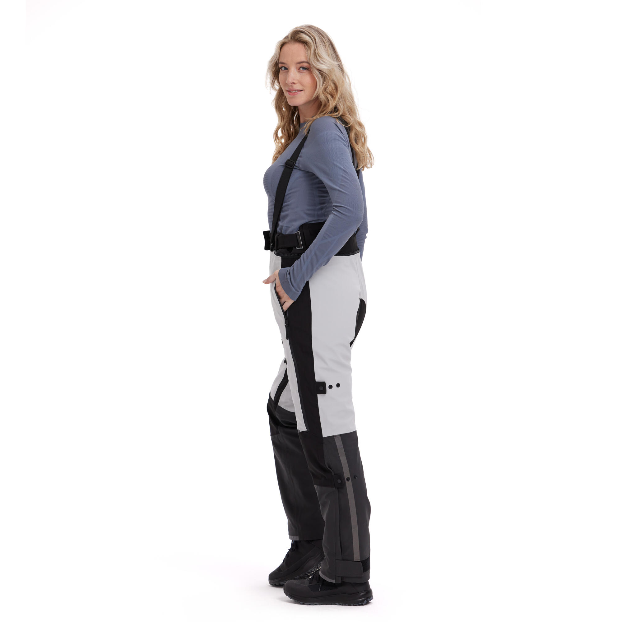 A25-STP02-F2-0M-sport-tour-pant-women-Studio-004
