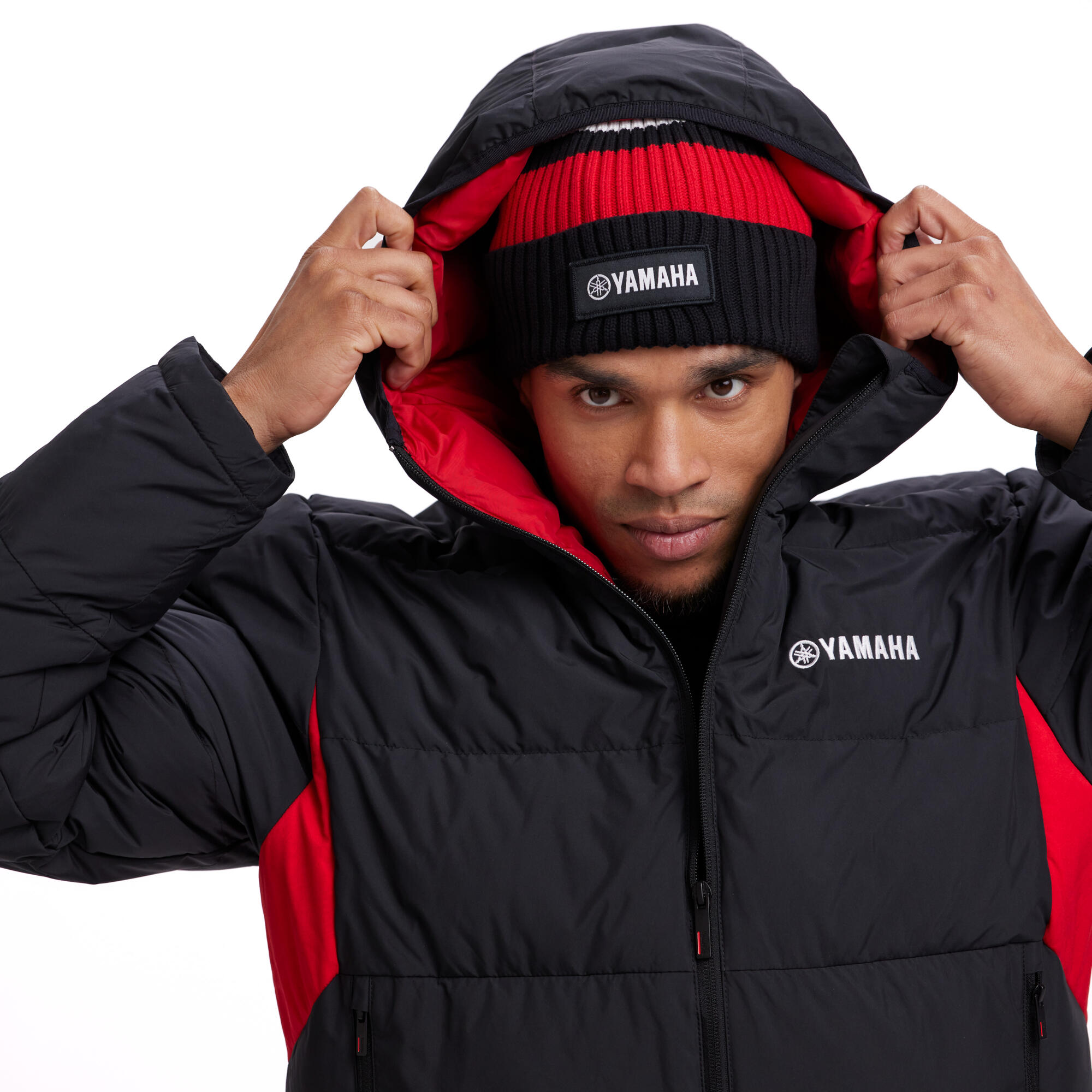 B25-RV321-B7-00-Revs-beanie-unisex-Studio-003