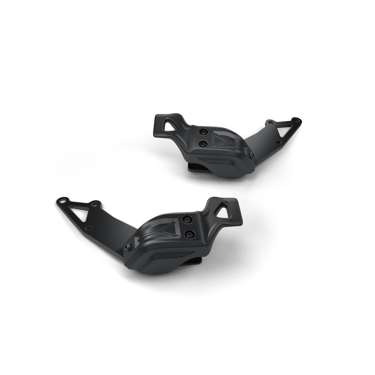 B5U-F84G0-00-00-TRACER9-Side-Case-Stay-Low-EU-Studio-001_Tablet