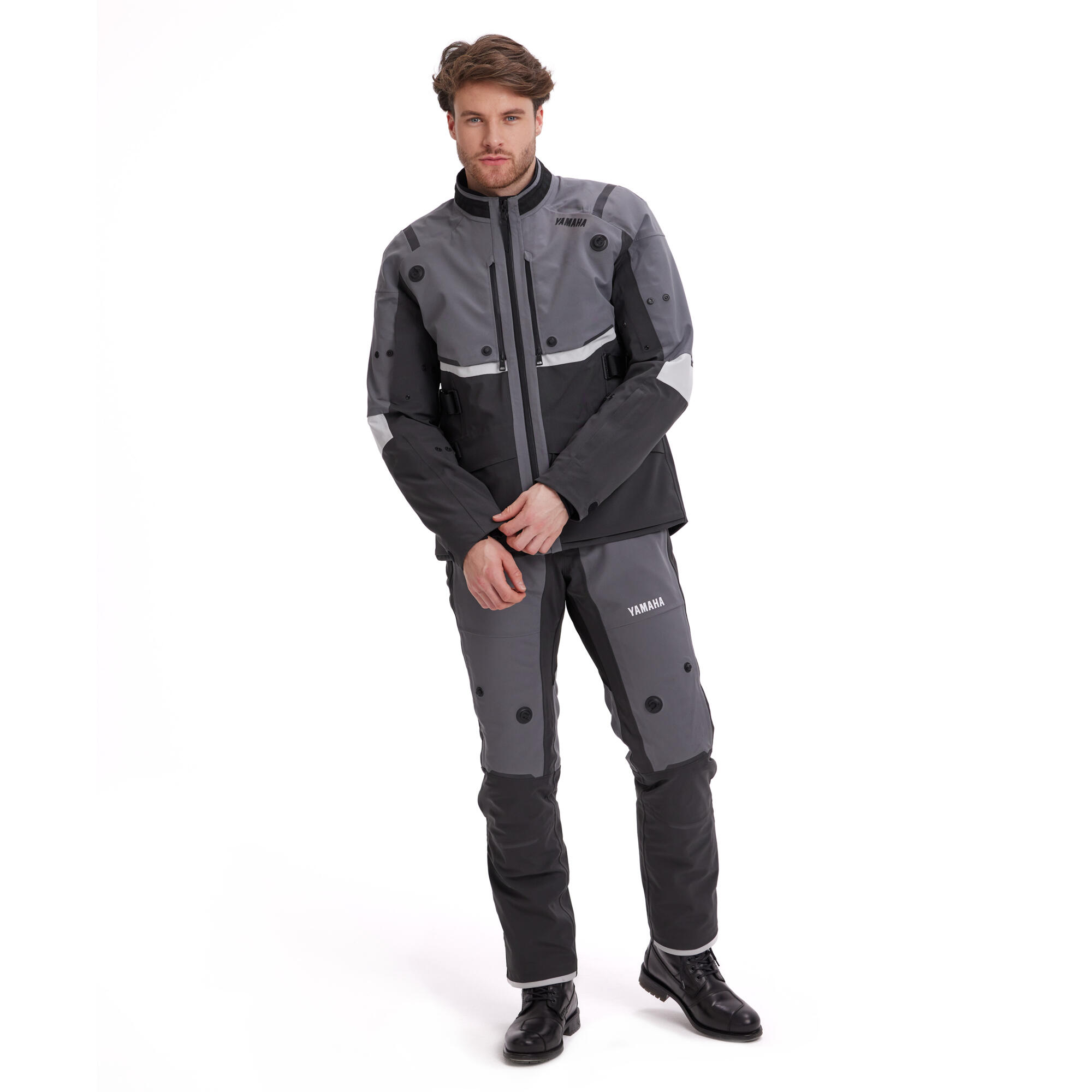 A25-STJ01-F0-0L-sport-tour-laminated-jacket-men-Studio-001