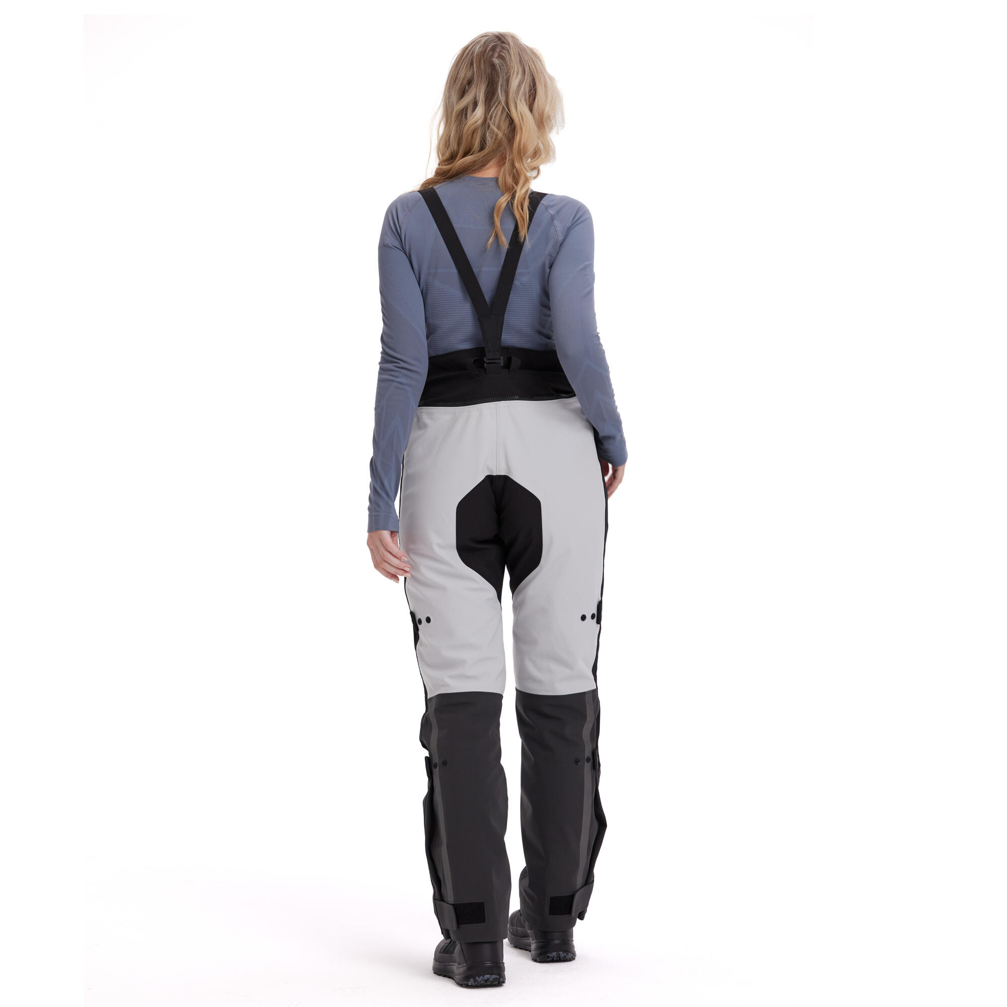 A25-STP02-F2-0M-sport-tour-pant-women-Studio-003