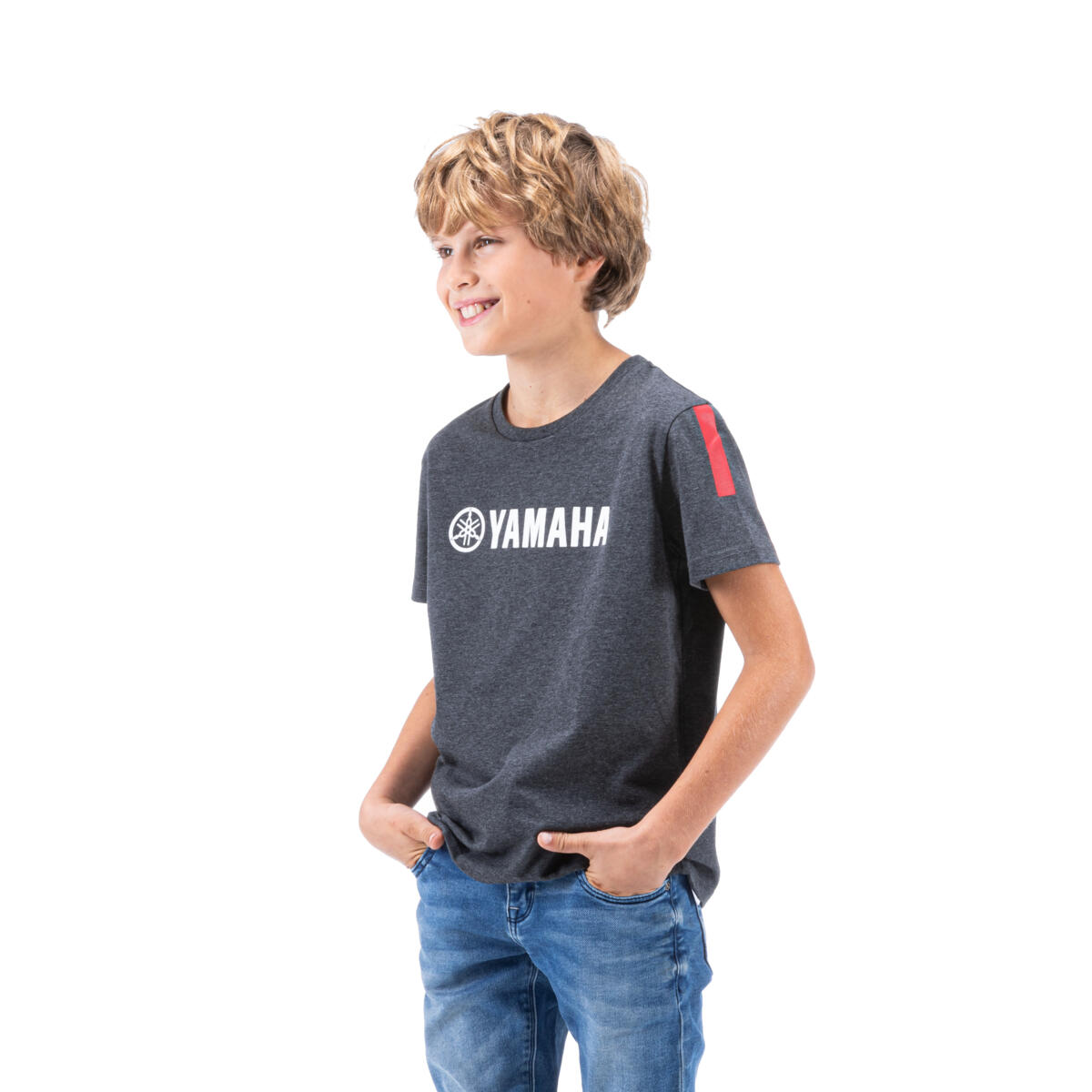 B23-RV310-F0-08-23-Revs-kids-T-shirt-Nigel-EU-Studio-004_Tablet