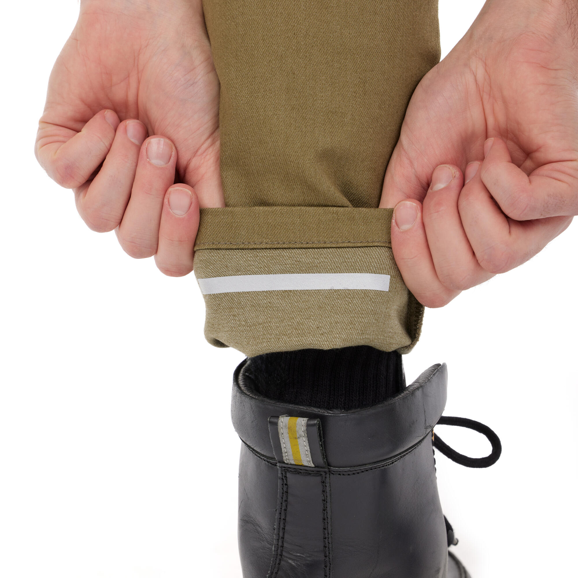 A24-PP102-G2-0L-24-riding-pant-cargo-men-Studio-010