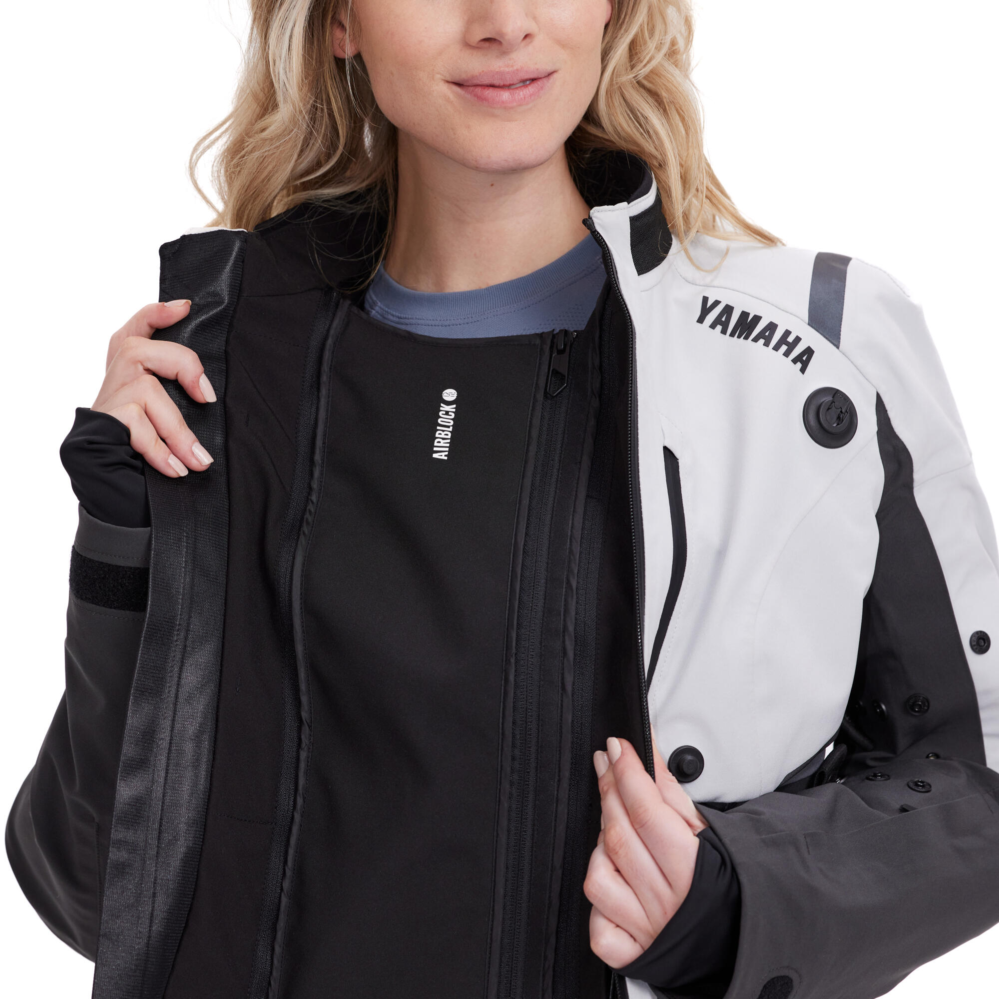 A25-STJ02-F2-0M-25-sport-tour-jacket-women-Studio-006