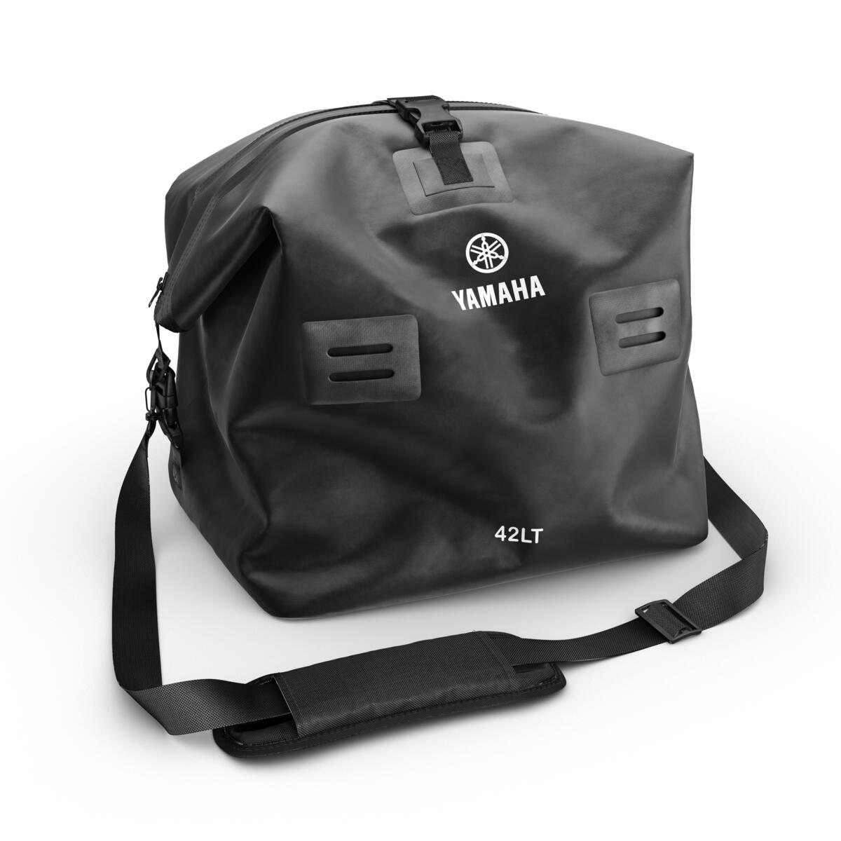 23P-FTCBA-00-00-Waterproof-Inner-Bag-Studio-001_Tablet