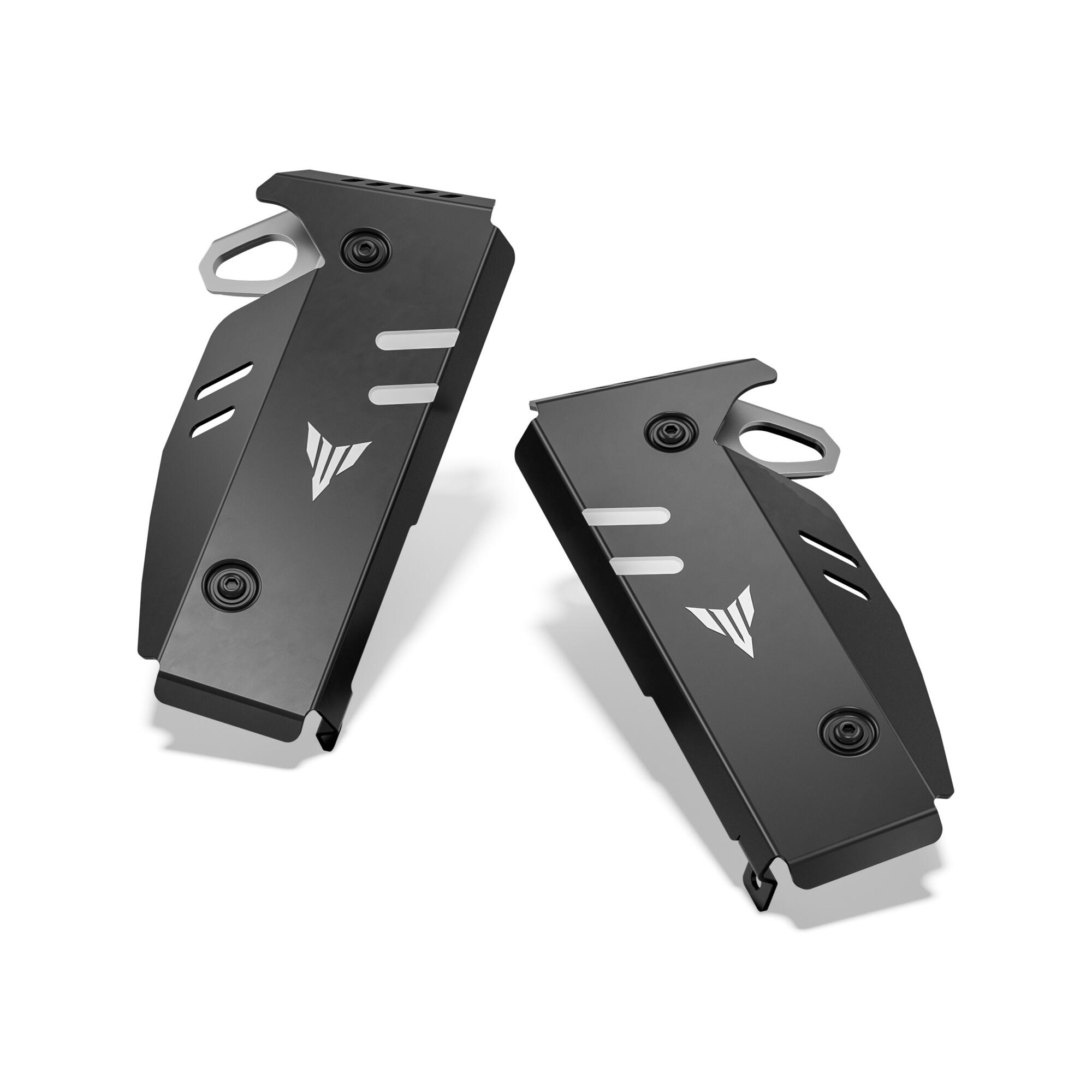 BLW-FRSCV-00-00-RADIATOR-SIDE-COVER-Studio-001