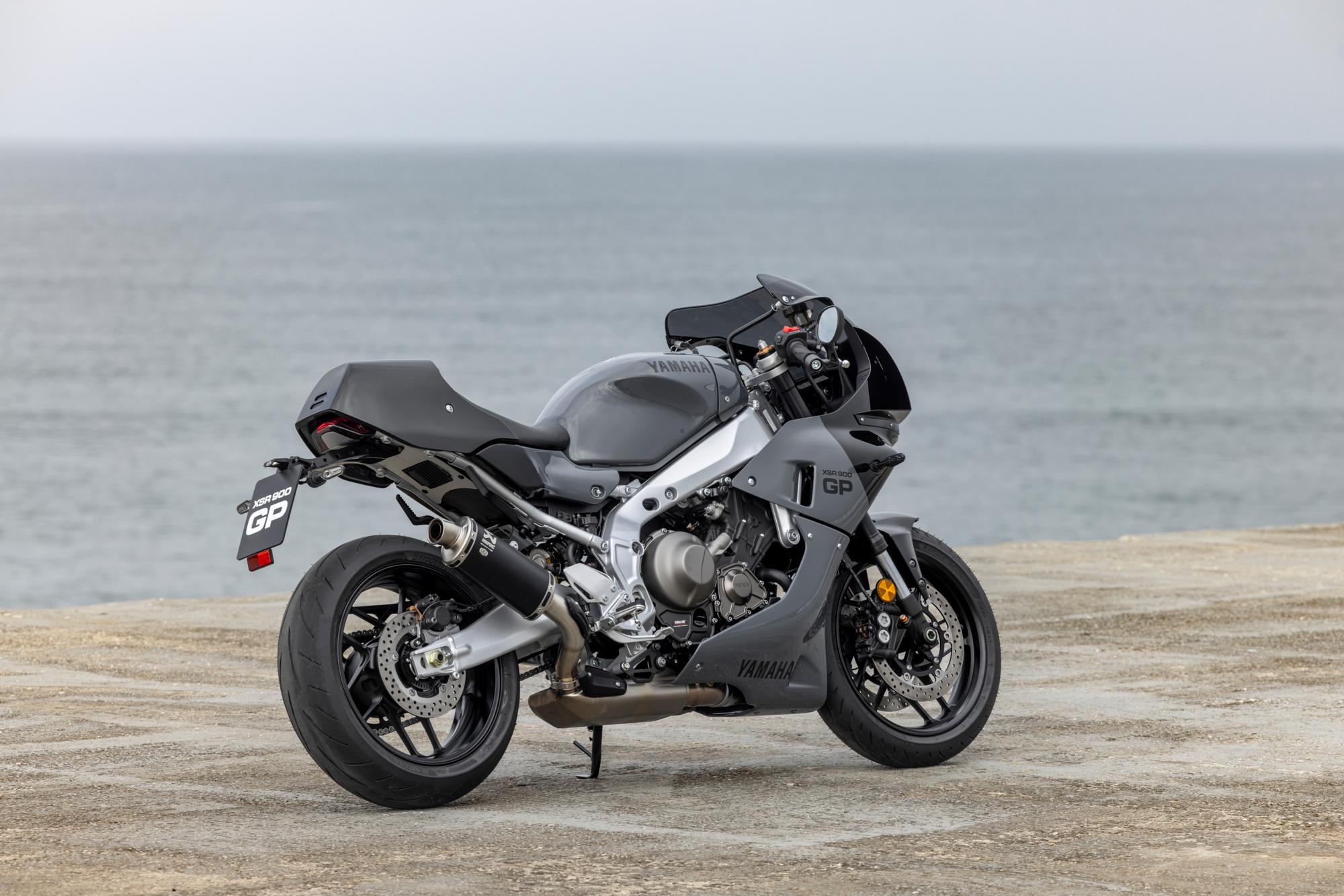 BMG-283R0-B0-00-Lower-Fairing-XSR900GP-Static-002