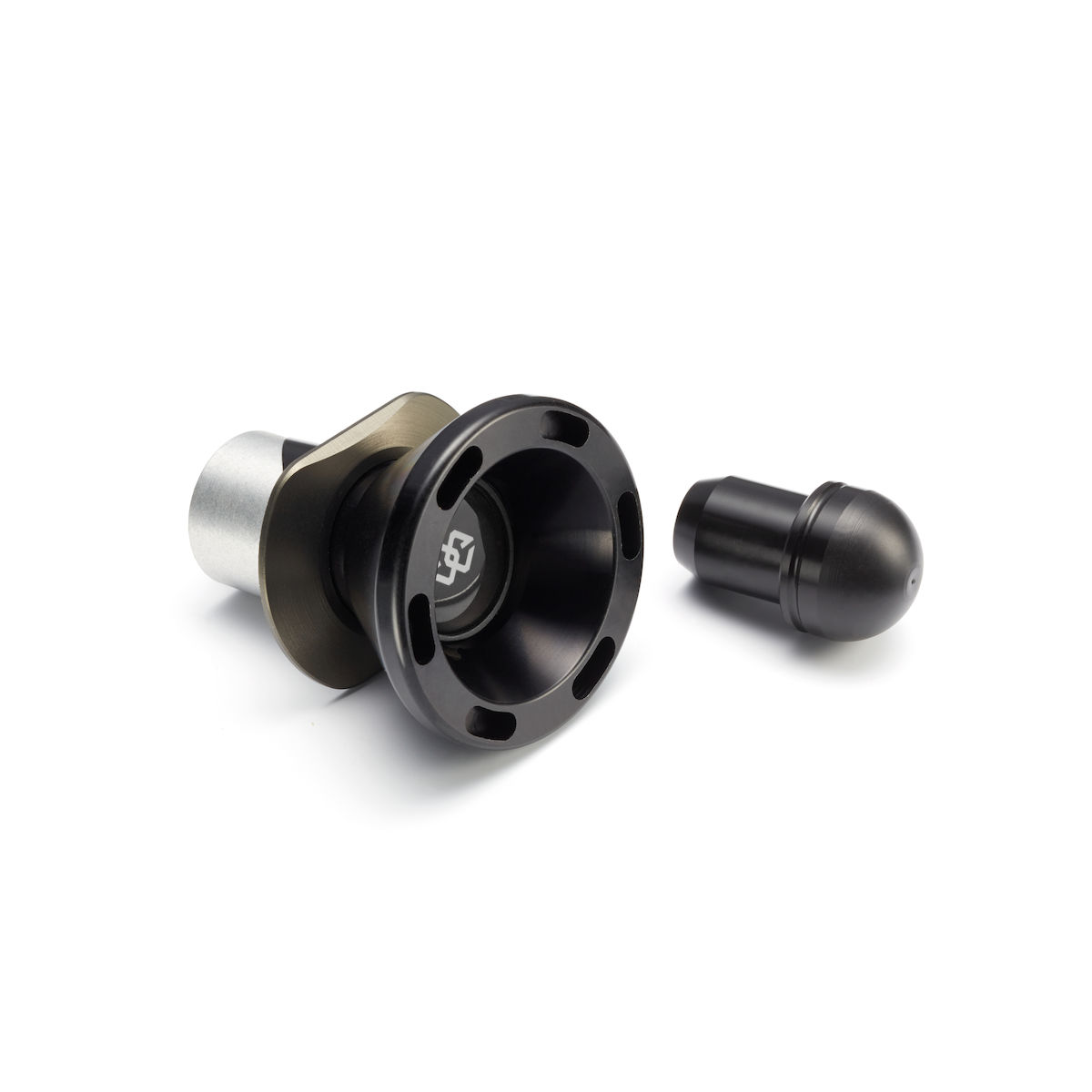 2CR-FRAXP-00-00-Rear-axle-slider-Studio-002_Tablet
